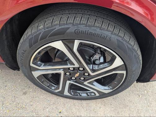 Radiant Red Tintcoat 2025 Chevrolet Equinox EV LT