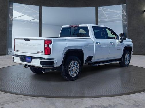 Summit White 2020 Chevrolet Silverado 2500 High Country