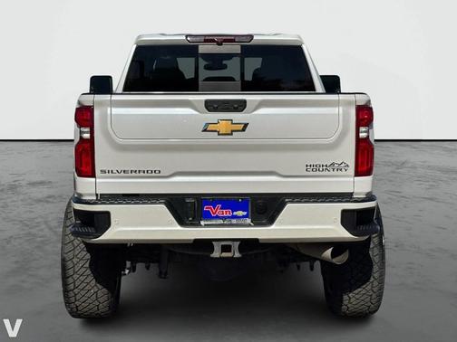 2022 Chevrolet Silverado 2500 High Country