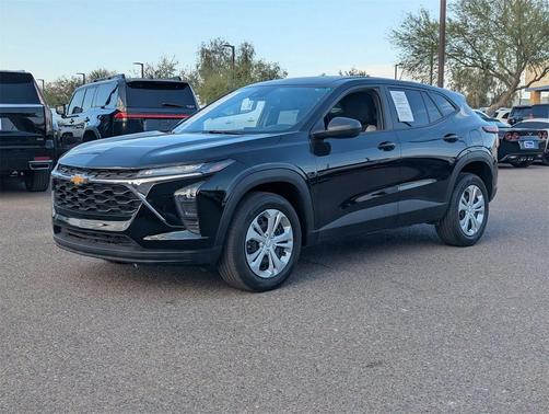 2025 Chevrolet Trax LS