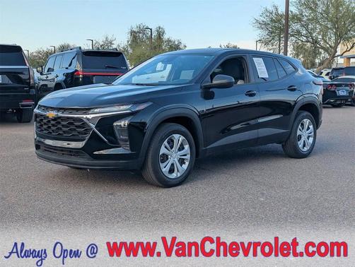 2025 Chevrolet Trax LS