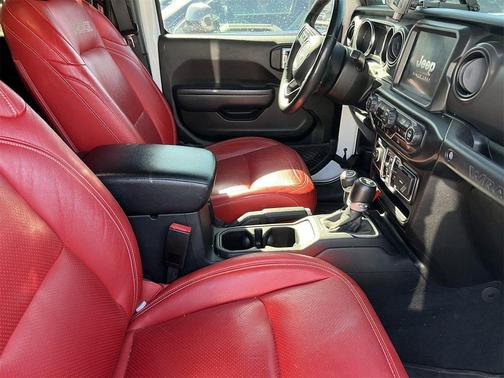 2022 Jeep Wrangler Willys