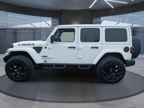 2022 Jeep Wrangler Willys