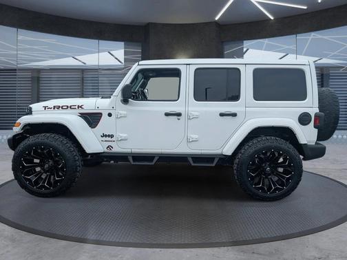 2022 Jeep Wrangler Willys