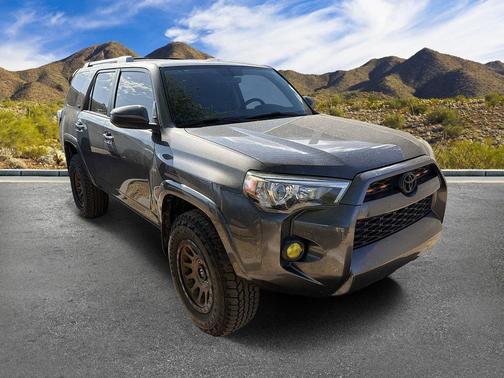 Magnetic Gray Metallic 2018 Toyota 4Runner SR5