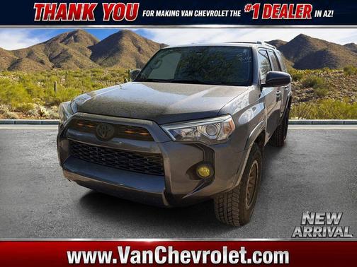 Magnetic Gray Metallic 2018 Toyota 4Runner SR5