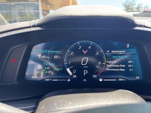 Arctic White 2024 Chevrolet Corvette Stingray w/2LT