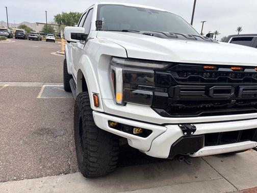 Oxford White 2024 Ford F-150 Raptor