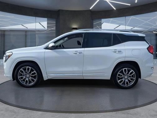 2022 GMC Terrain Denali