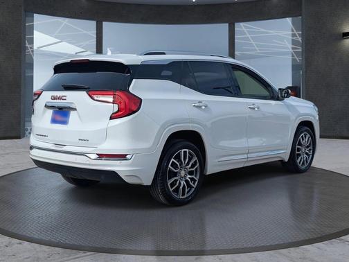 2022 GMC Terrain Denali
