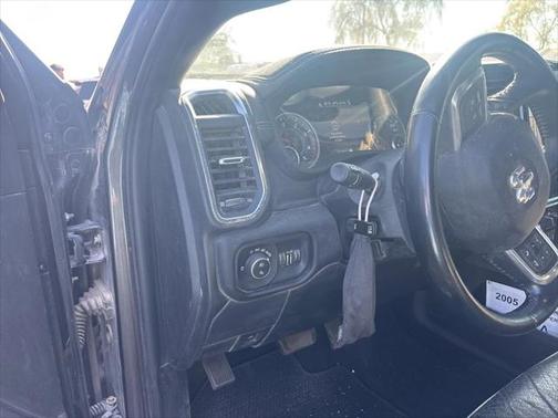 2022 RAM 2500 Laramie Crew Cab 4x4 6'4' Box