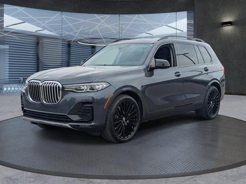 Arctic Grey Metallic 2021 BMW X7 xDrive40i