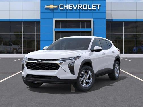 Summit White 2026 Chevrolet Trax LS