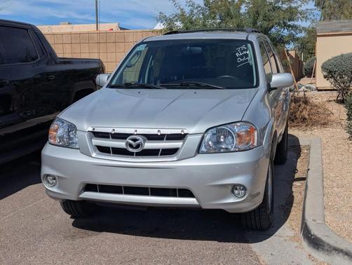 2005 Mazda Tribute s
