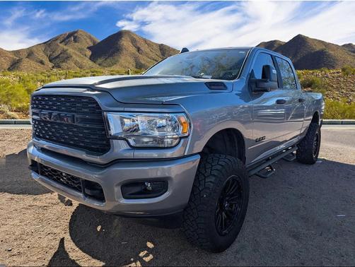 2024 RAM 2500 Big Horn Crew Cab 4x4 6'4' Box