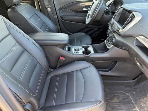 Ebony Twilight Metallic 2023 GMC Terrain Denali