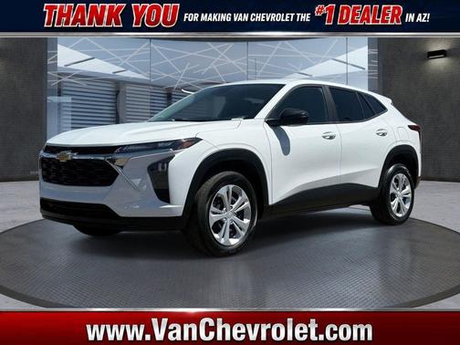 Summit White 2025 Chevrolet Trax LS