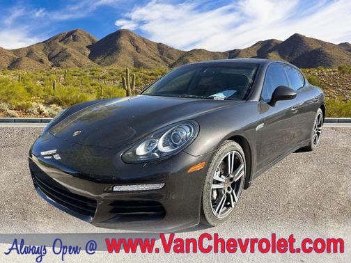 2015 Porsche Panamera 4S