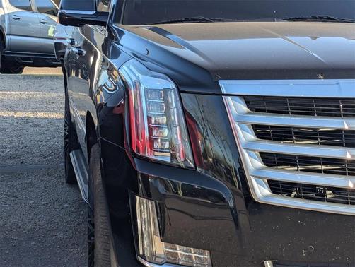 2016 Cadillac Escalade Luxury