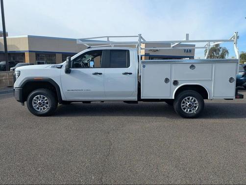 Summit White 2026 GMC Sierra 2500 Pro