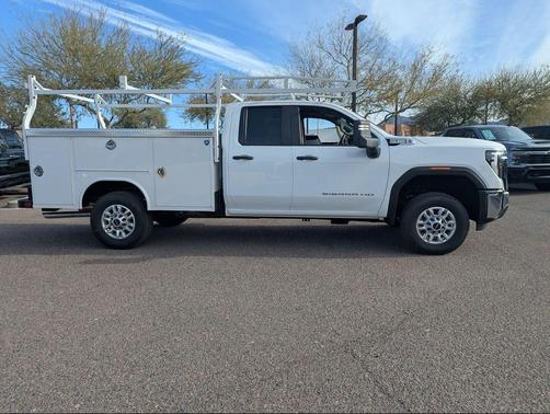 Summit White 2026 GMC Sierra 2500 Pro