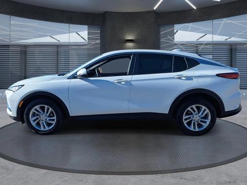 Summit White 2024 Buick Envista Preferred FWD