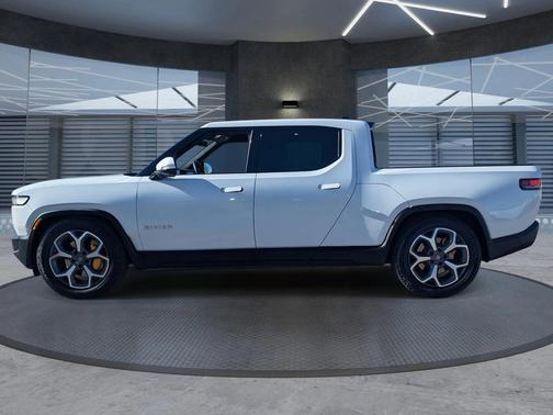 2022 Rivian R1T Adventure