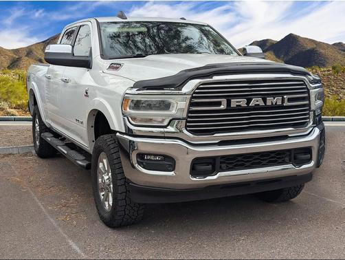 2019 RAM 2500 Laramie Crew Cab 4x4 6'4' Box