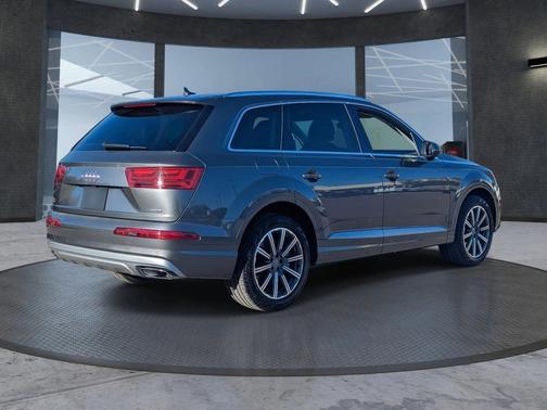 2018 Audi Q7 2.0T Premium Plus