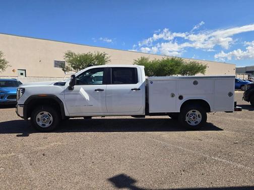2025 GMC Sierra 2500 Base