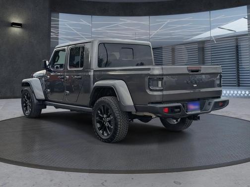 2024 Jeep Gladiator Nighthawk