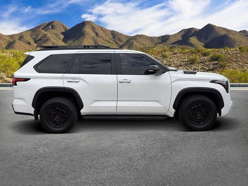 Ice Cap 2025 Toyota Sequoia SR5