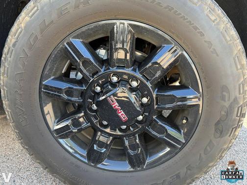 2024 GMC Sierra 2500 AT4