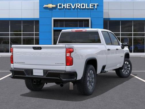 Summit White 2026 Chevrolet Silverado 2500 Custom