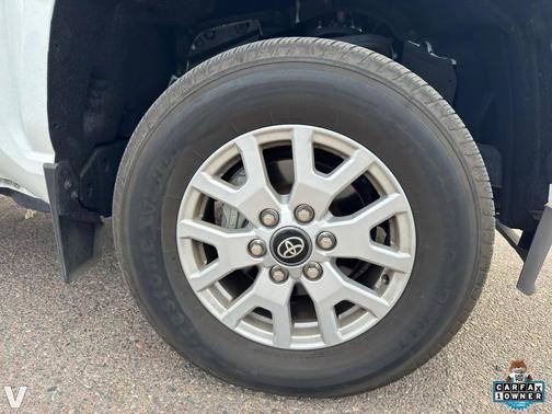 2024 Toyota Tacoma SR5