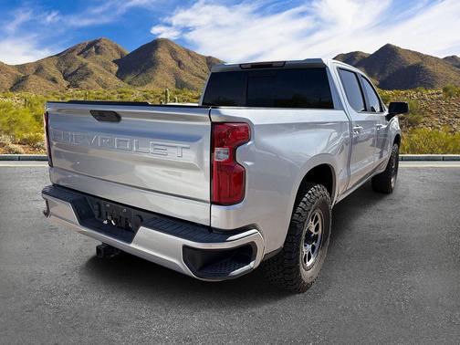 Silver Ice Metallic 2019 Chevrolet Silverado 1500 RST