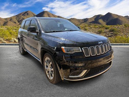 Diamond Black Crystal Pearlcoat 2020 Jeep Grand Cherokee Summit