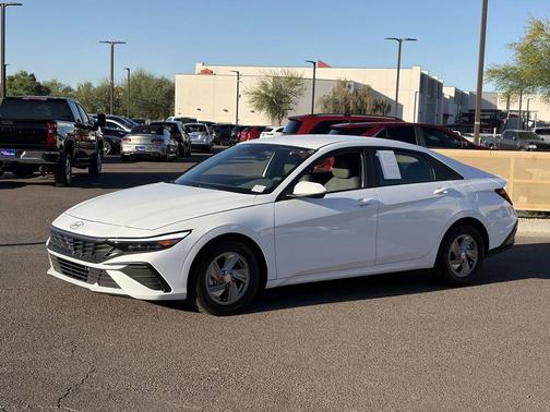 Serenity White 2025 Hyundai ELANTRA SE