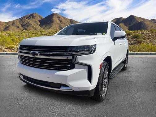 Summit White 2022 Chevrolet Suburban LT