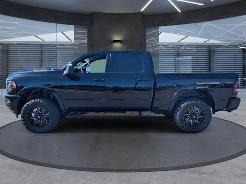 2024 RAM 2500 Limited Crew Cab 4x4 6'4' Box