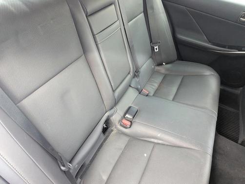 2018 Lexus IS 300 Base