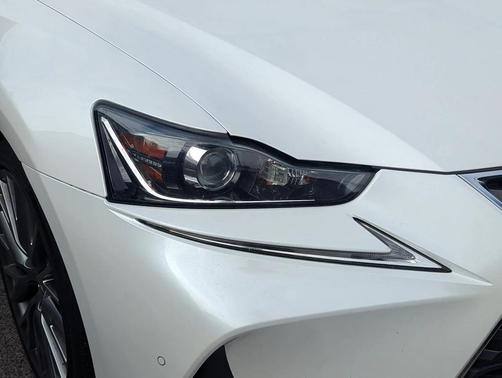 2018 Lexus IS 300 Base