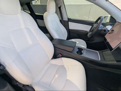 Pearl White Multi-Coat 2021 Tesla Model Y Performance Dual Motor All-Wheel Drive