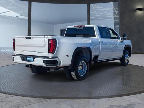2024 GMC Sierra 3500 Denali