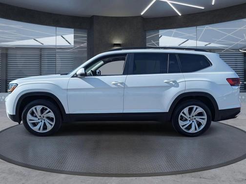 2022 Volkswagen Atlas 2.0T SE w/Technology