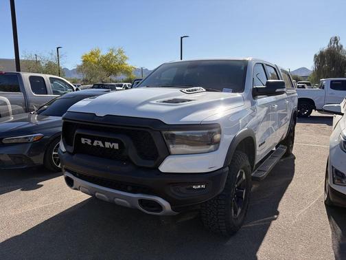 Bright White Clearcoat 2019 RAM 1500 Rebel