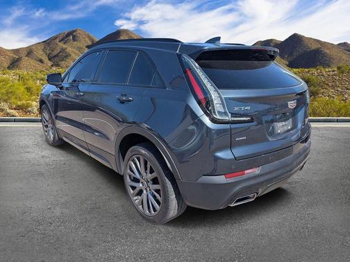 Shadow Metallic 2021 Cadillac XT4 Sport
