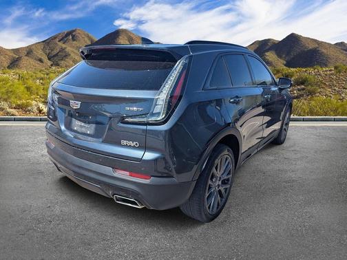 Shadow Metallic 2021 Cadillac XT4 Sport
