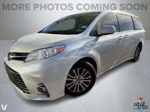 2019 Toyota Sienna XLE