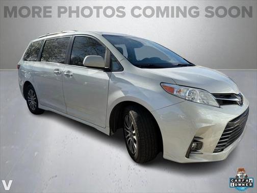 2019 Toyota Sienna XLE